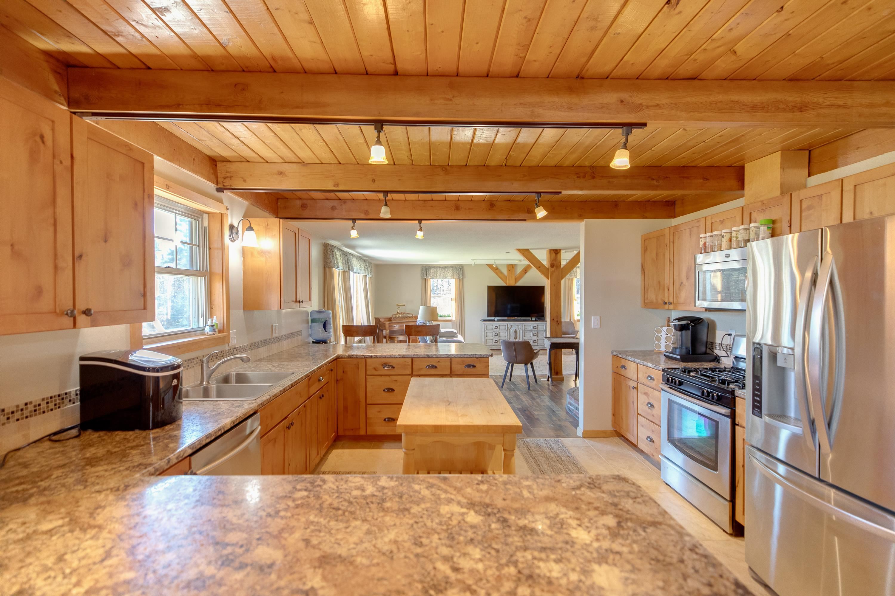 150 Quebec Road Lyman, NH 03585 - Photo 17 of 40