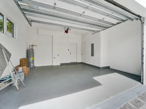 $8,700 | 1220 Northeast 15th Avenue, Fort Lauderdale, FL 33304