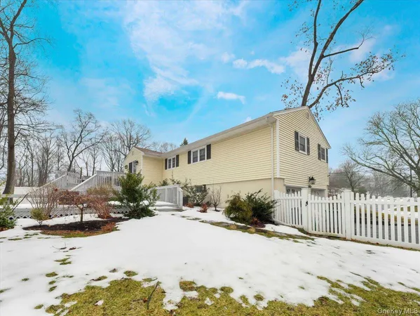 $5,500 | 5 Indian Drive, West Nyack, NY 10994