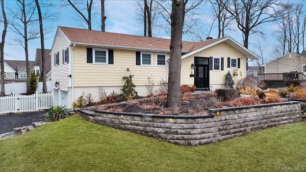 $5,500 | 5 Indian Drive, West Nyack, NY 10994