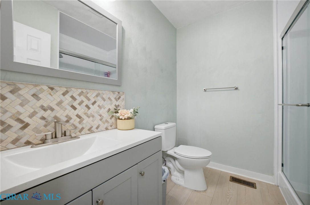 142 Clifton Street Hampton, VA 23661 - Photo 9 of 14