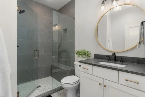 $889,000 | 4609 B Illinois Avenue, Nashville, TN 37209
