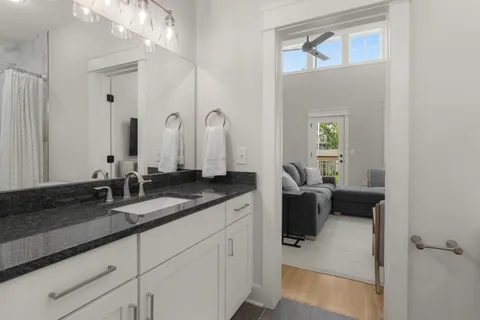 $889,000 | 4609 B Illinois Avenue, Nashville, TN 37209