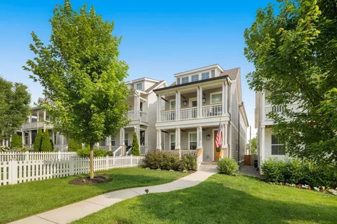 $889,000 | 4609 B Illinois Avenue, Nashville, TN 37209