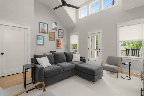 $889,000 | 4609 B Illinois Avenue, Nashville, TN 37209