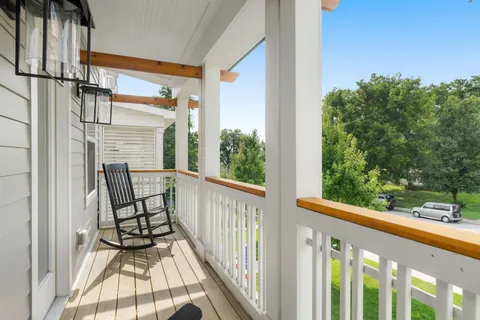 $889,000 | 4609 B Illinois Avenue, Nashville, TN 37209