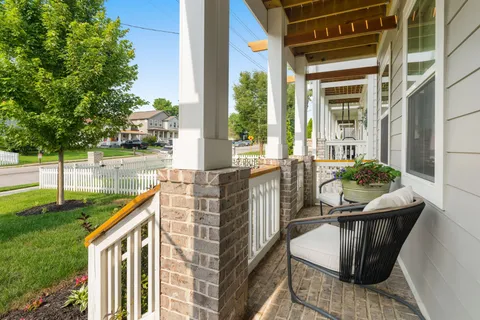 $889,000 | 4609 B Illinois Avenue, Nashville, TN 37209