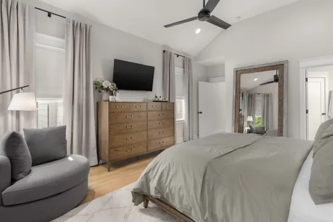 $889,000 | 4609 B Illinois Avenue, Nashville, TN 37209