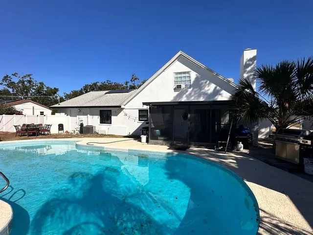 $435,000 | 613 Royal Crest Way, Brandon, FL 33511