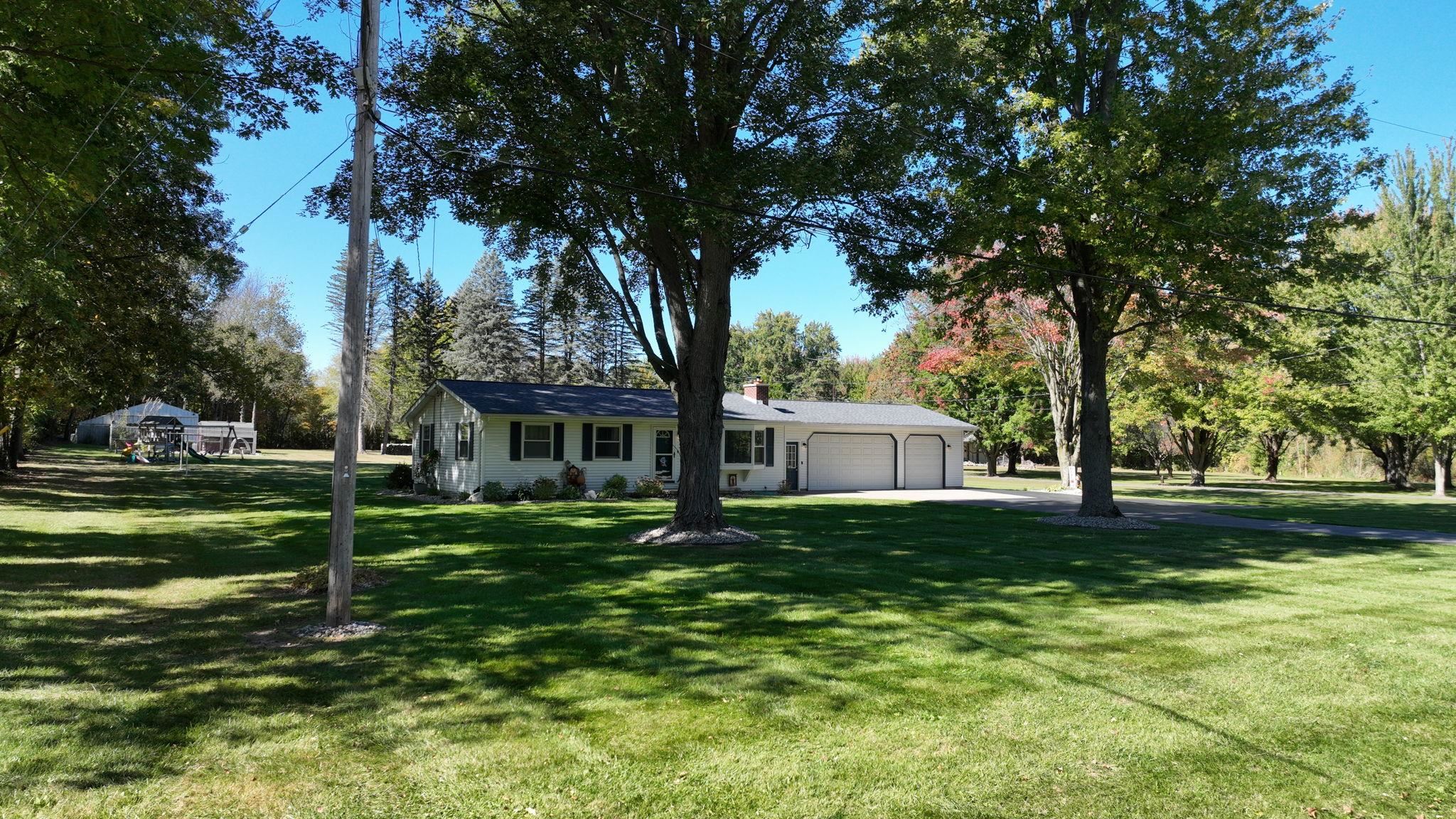 11267 North Webster Road Clio, MI 48420 - Photo 3 of 61 50183639-47c75c82-2480-45d1-a487-94419c5b17a5.JPG