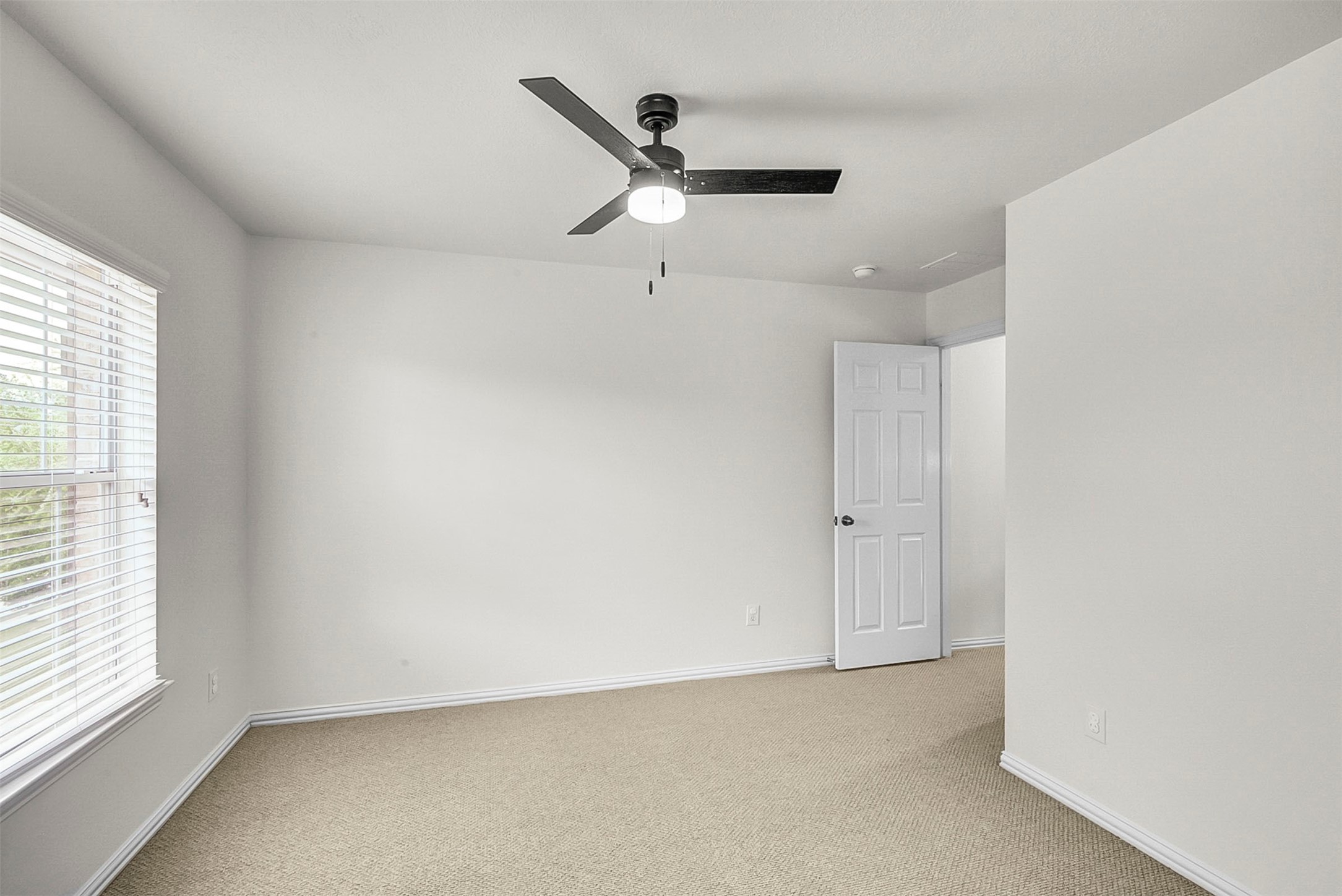10 Chippewa Trail Spring, TX 77389 - Photo 33 of 46 Bedroom 3