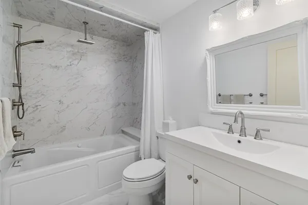 $659,000 | 60 Village Green Drive, Unit 2A, Stowe, VT 05672