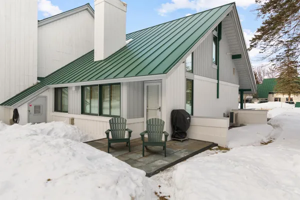 $659,000 | 60 Village Green Drive, Unit 2A, Stowe, VT 05672