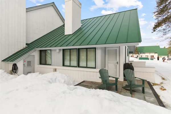 $659,000 | 60 Village Green Drive, Unit 2A, Stowe, VT 05672