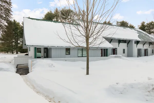 $659,000 | 60 Village Green Drive, Unit 2A, Stowe, VT 05672