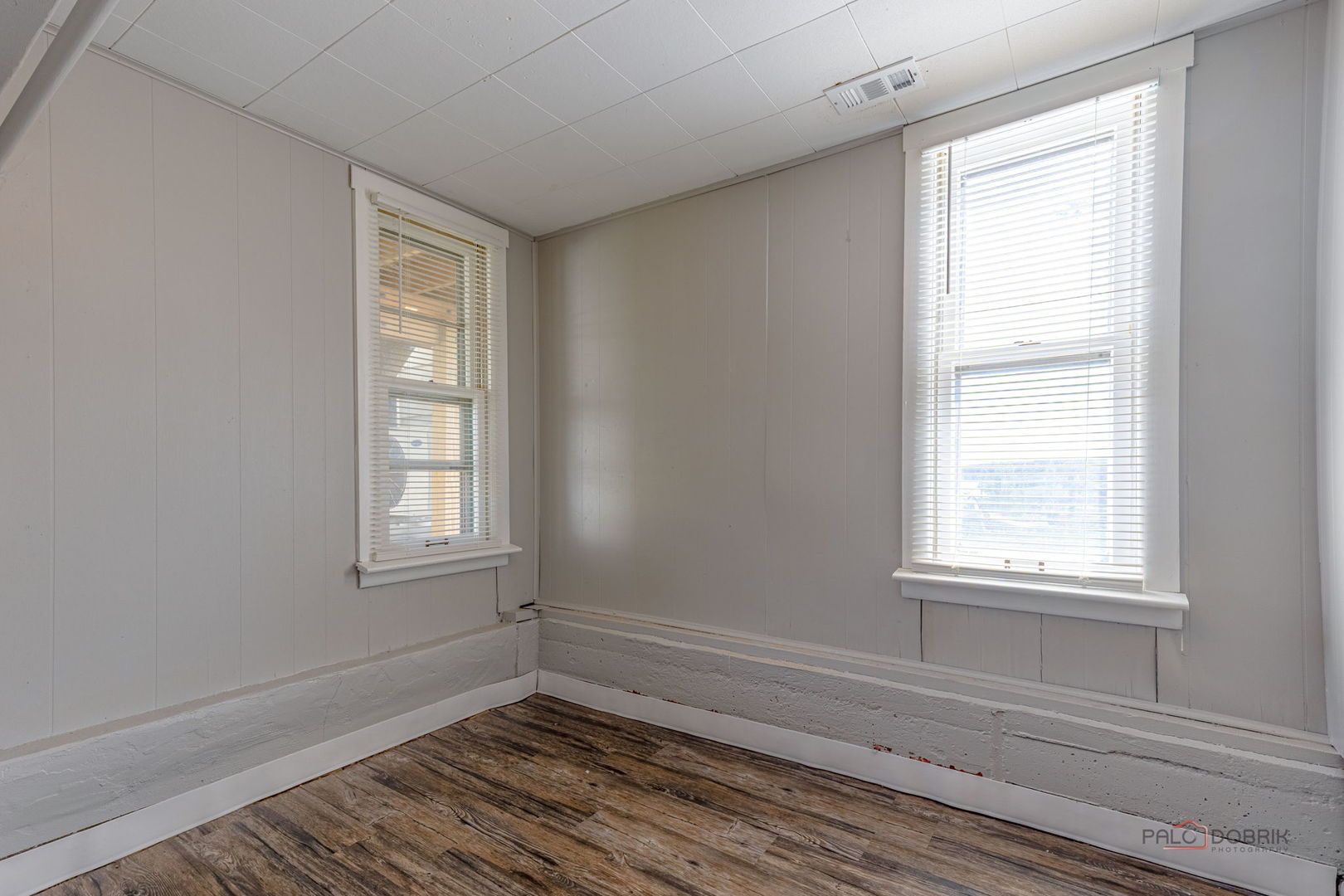 163 Eagle Point Road, Unit 1 Fox Lake, IL 60020 - Photo 11 of 26 an empty room with windows