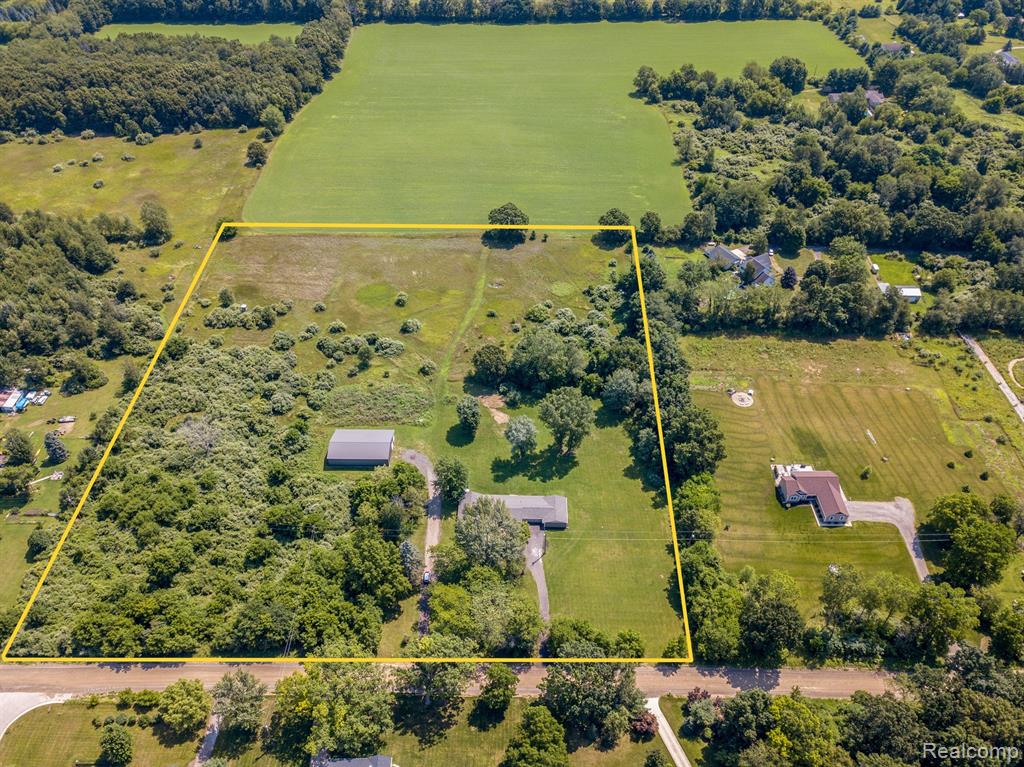 5310 Mack Road Howell, MI 48855 - Photo 26 of 30