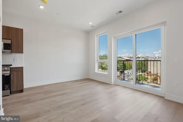 $1,325 | 130 West Girard Avenue, Unit 0B410, Philadelphia, PA 19123