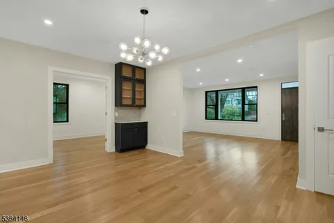 $949,999 | 21 West Cliff Street, Somerville, NJ 08876