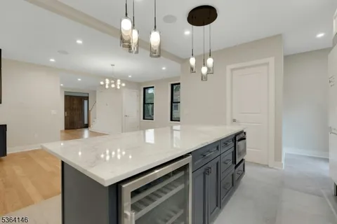 $949,999 | 21 West Cliff Street, Somerville, NJ 08876