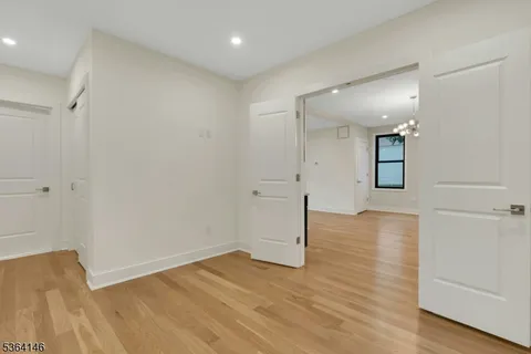 $949,999 | 21 West Cliff Street, Somerville, NJ 08876