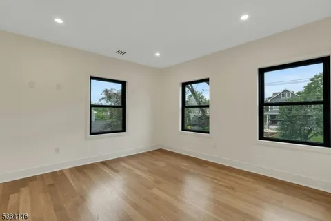 $949,999 | 21 West Cliff Street, Somerville, NJ 08876