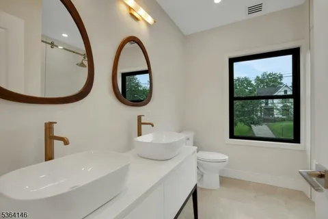 $949,999 | 21 West Cliff Street, Somerville, NJ 08876