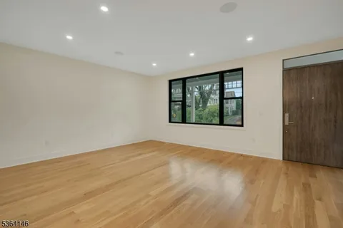 $949,999 | 21 West Cliff Street, Somerville, NJ 08876