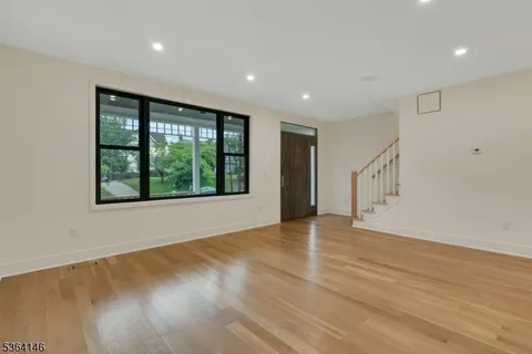 $949,999 | 21 West Cliff Street, Somerville, NJ 08876