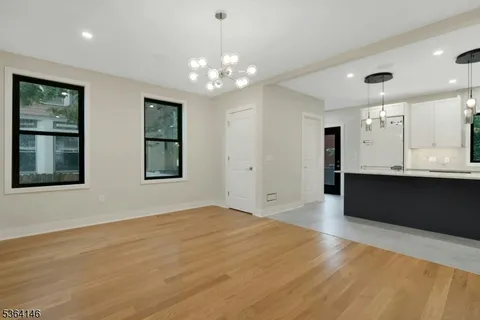 $949,999 | 21 West Cliff Street, Somerville, NJ 08876