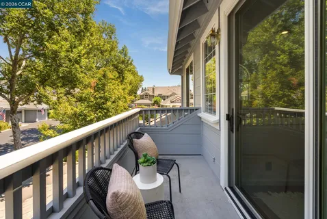 $930,000 | 15 Danville Oak Place, Danville, CA 94526