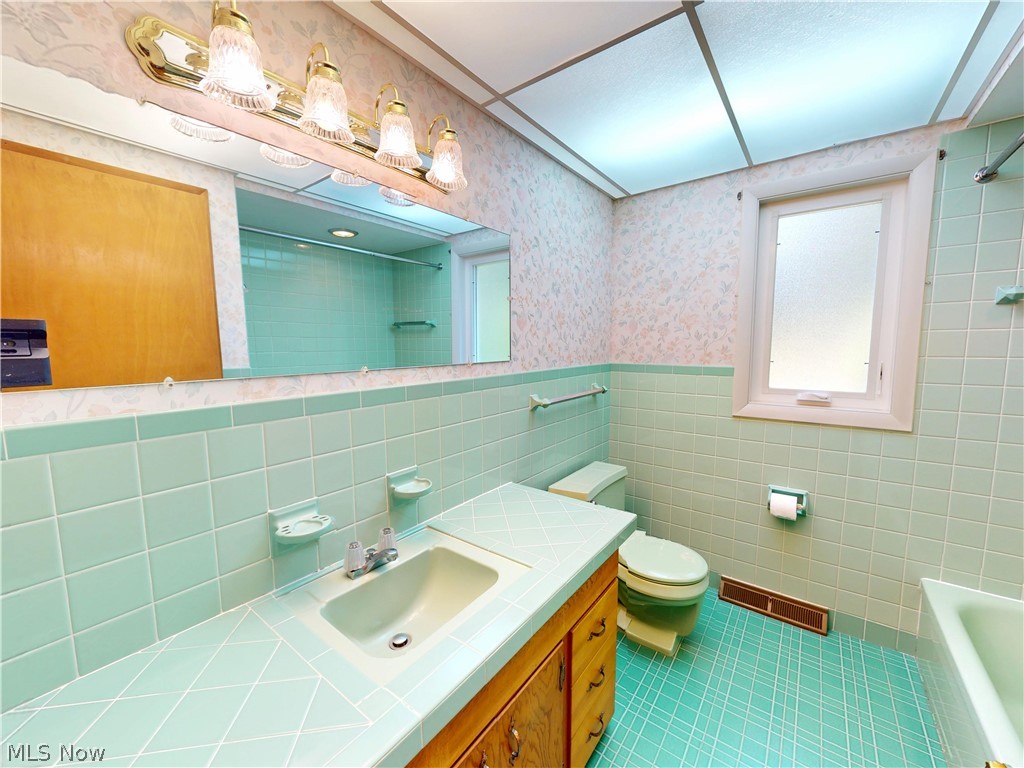 7342 Williams Road Painesville, OH 44077 - Photo 13 of 39 Gallery Image 13