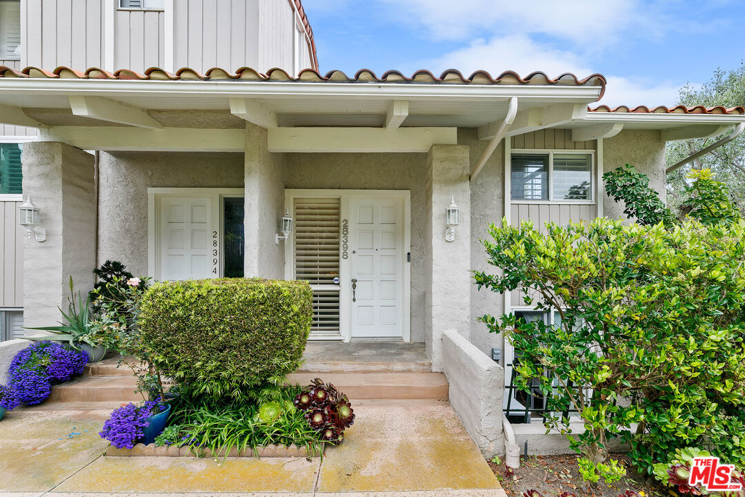 28398 Rey De Copas Lane Malibu, CA 90265 - Photo 2 of 44 front view of a house
