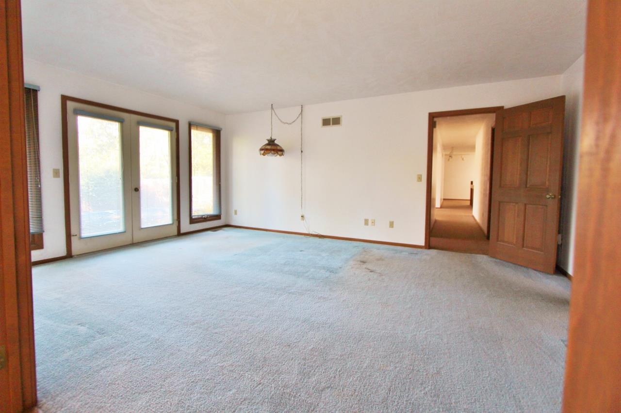 10405 Oaktree Road Fort Wayne, IN 46845 - Photo 16 of 30