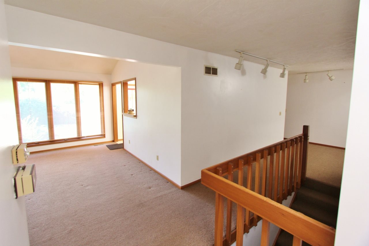 10405 Oaktree Road Fort Wayne, IN 46845 - Photo 21 of 30