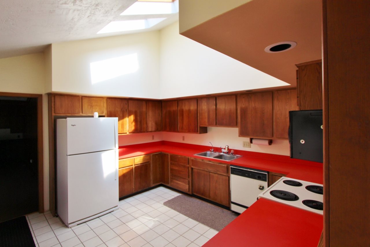 10405 Oaktree Road Fort Wayne, IN 46845 - Photo 7 of 30