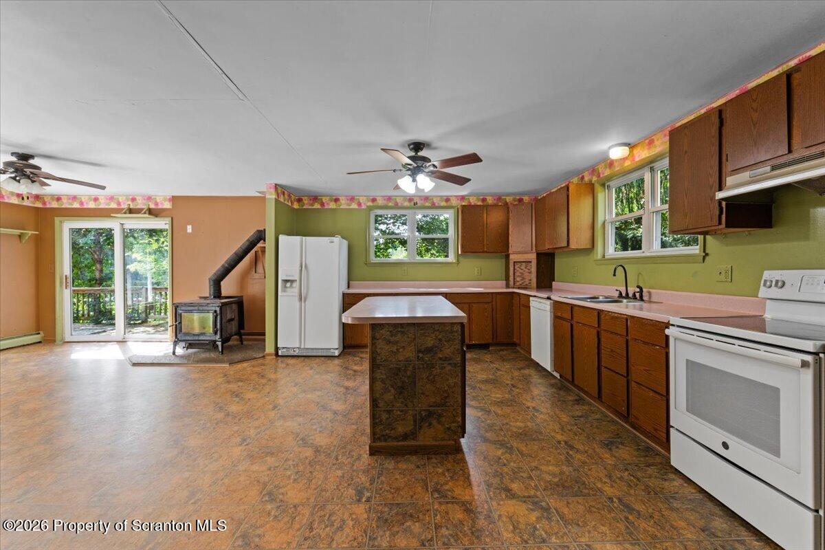 232 Cross Country Road Nicholson, PA 18446 - Photo 10 of 84 072-Kitchen