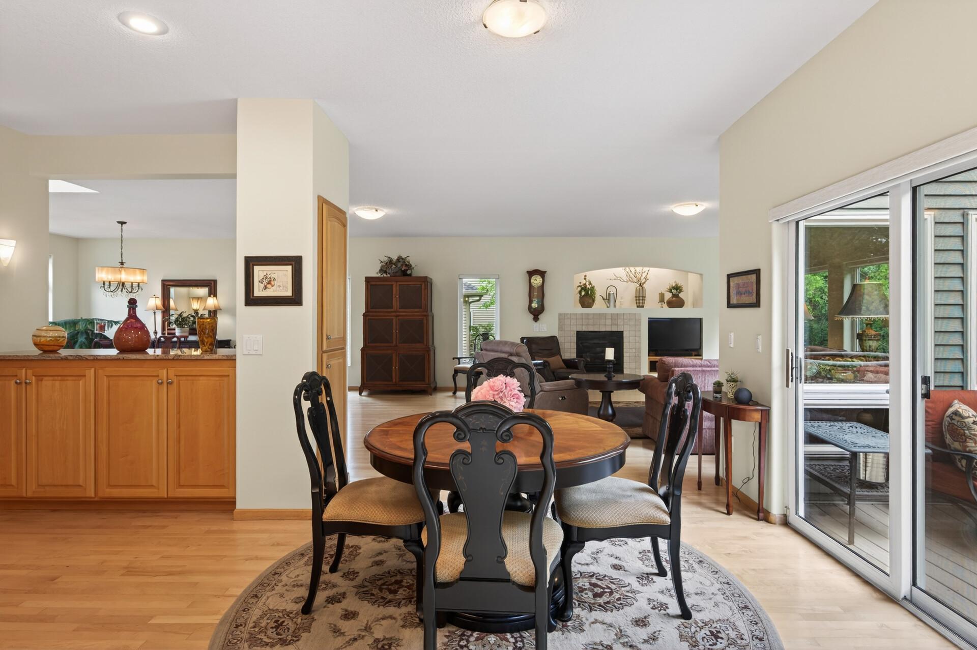 381 Del Rio Drive Chanhassen, MN 55317 - Photo 6 of 97