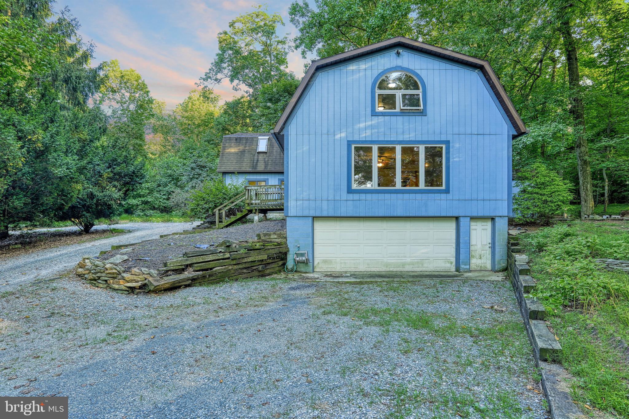 613 Edgewood Road York, PA 17402 - Photo 3 of 59 Gallery Image 3