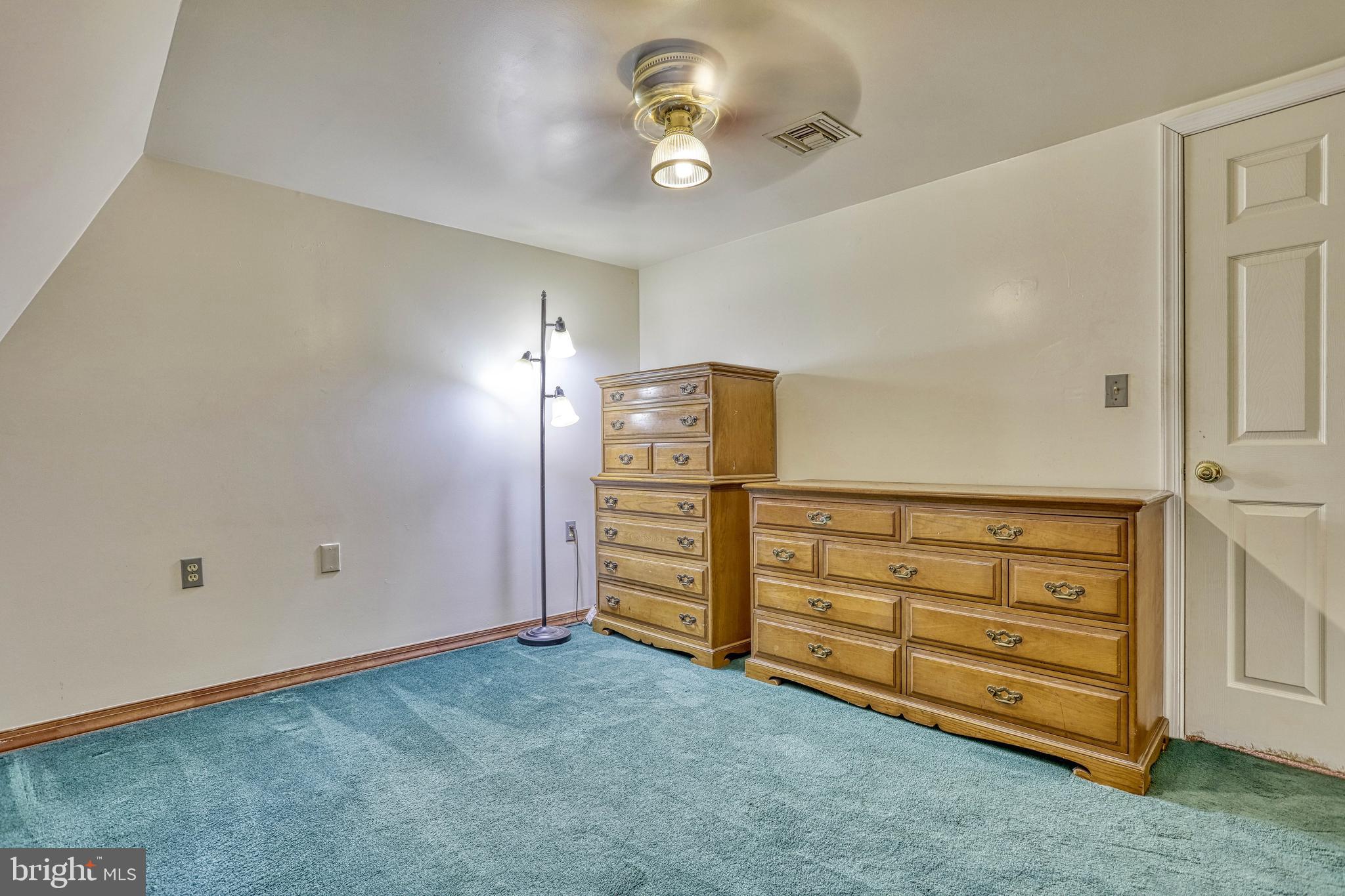 613 Edgewood Road York, PA 17402 - Photo 39 of 59 Gallery Image 39