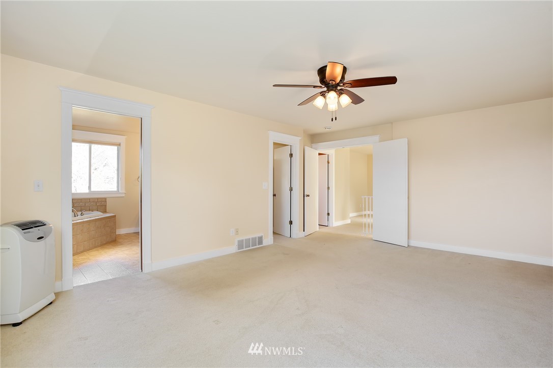 1436 Goat Trail Loop Road Mukilteo, WA 98275 - Photo 12 of 25 Gallery Image 12