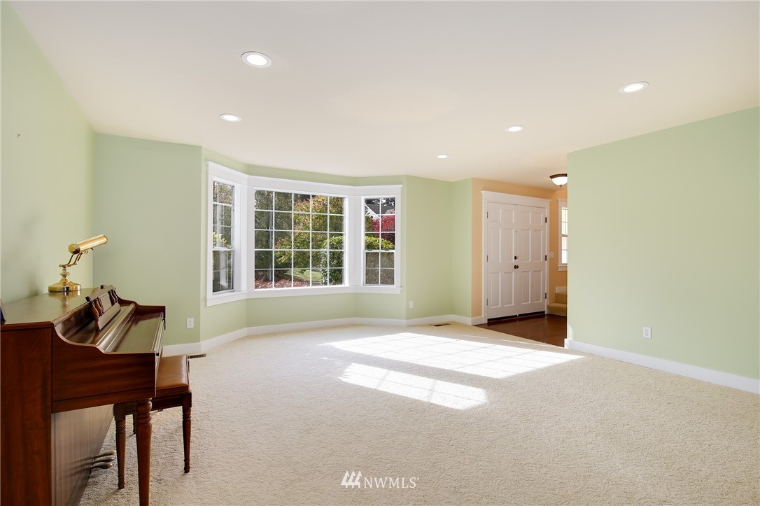 1436 Goat Trail Loop Road Mukilteo, WA 98275 - Photo 3 of 25 Gallery Image 3