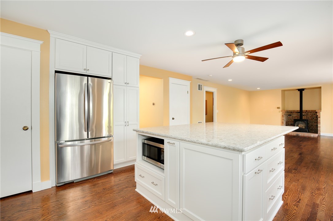 1436 Goat Trail Loop Road Mukilteo, WA 98275 - Photo 8 of 25 Gallery Image 8