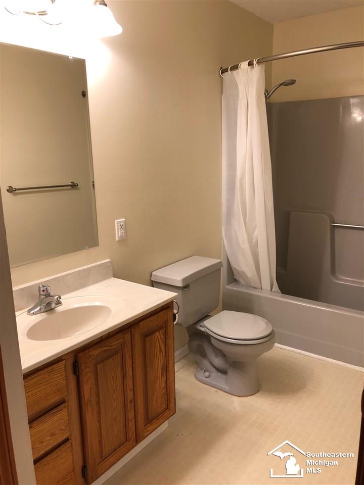 14400 Lulu Road Ida, MI 48140 - Photo 18 of 37 31368863-17.JPG