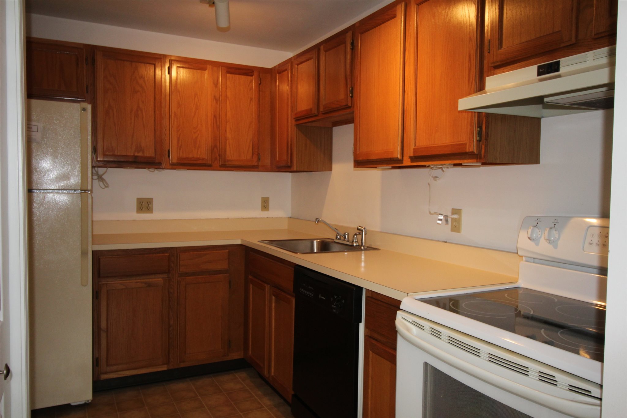 55 Farmgate Road, Unit 55 South Berwick, ME 03908 - Photo 7 of 13 Gallery Image 7