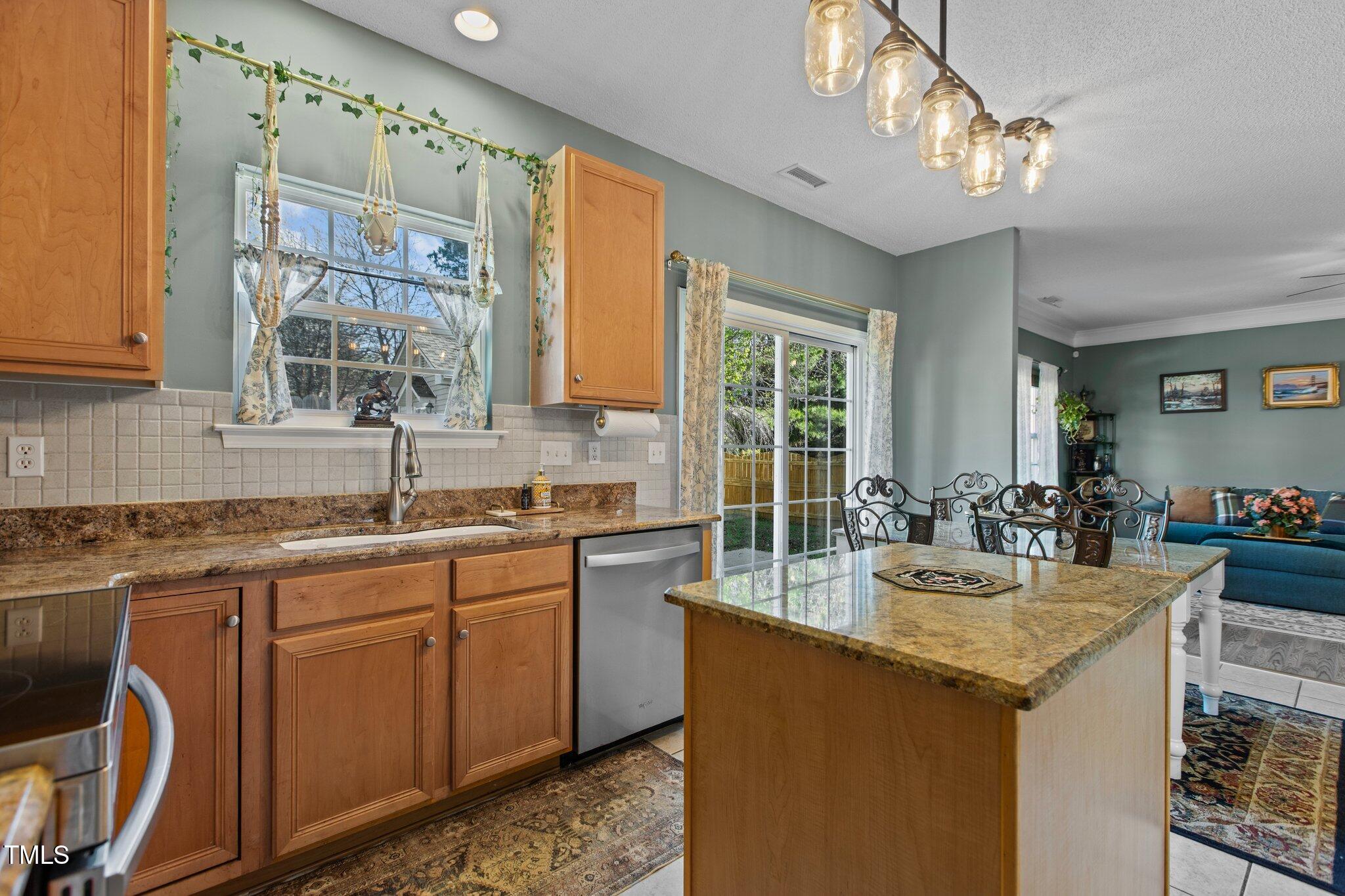 5405 Seaspray Lane Raleigh, NC 27610 - Photo 6 of 48 10-web-or-mls-2N6A0220