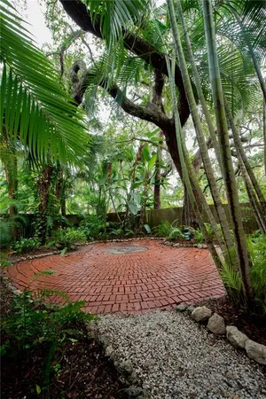 $2,100 | 1631 Bonita Lane, Unit C, Sarasota, FL 34239