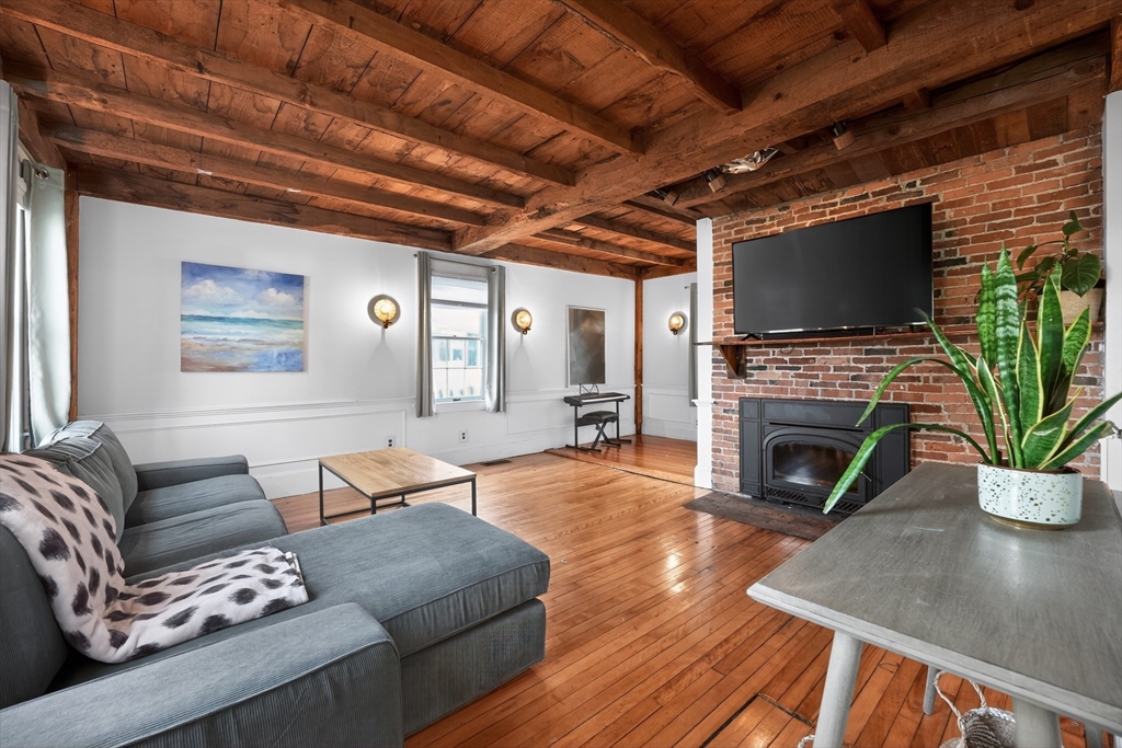 44 Church Street Wakefield, MA 01880 - Photo 5 of 21