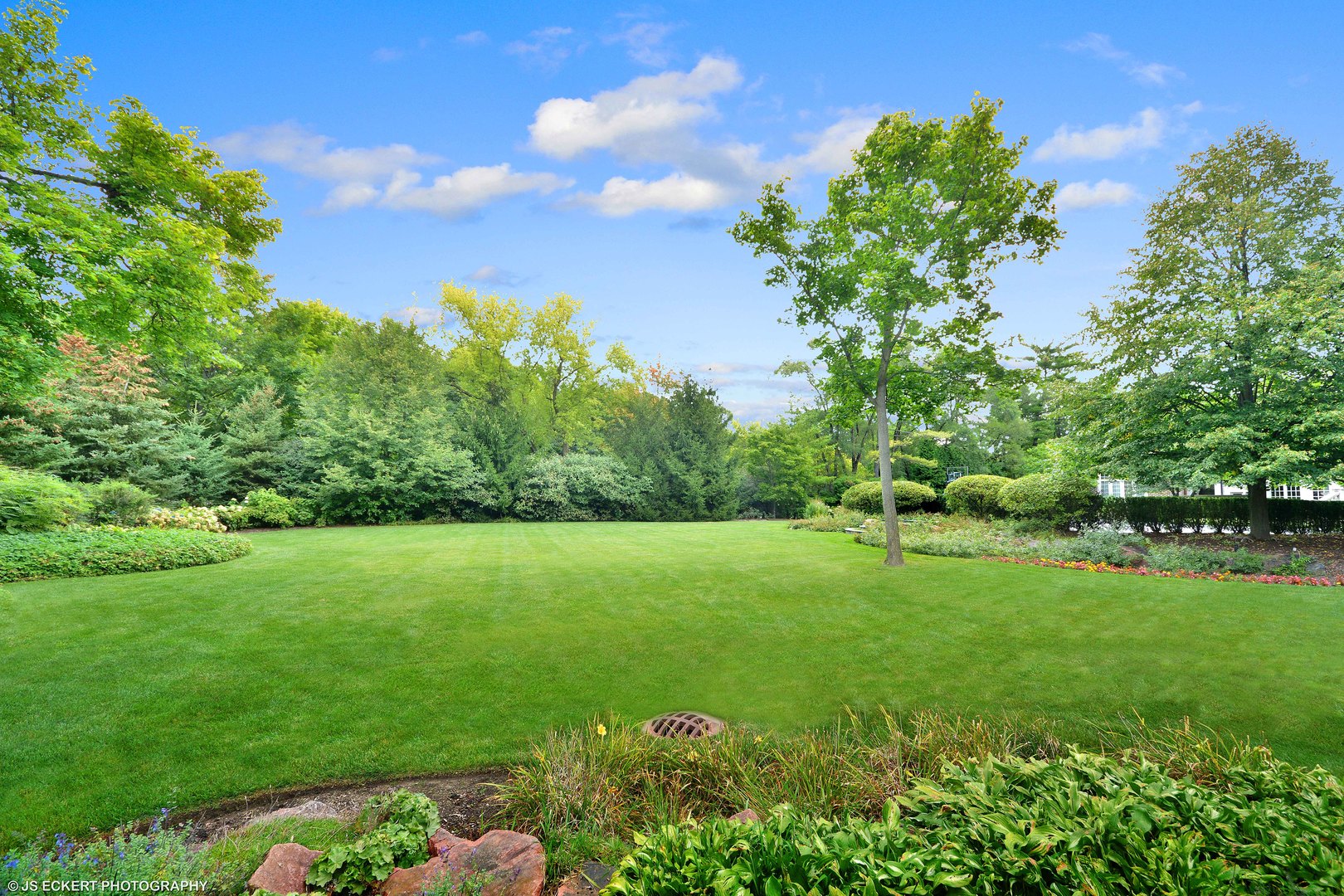 1451 North Green Bay Road Lake Forest, IL 60045 - Photo 51 of 55 a view of an outdoor space and yard