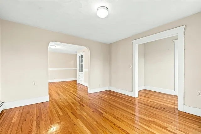 $2,500 | 27 West Wyoming Avenue, Unit 3, Melrose, MA 02176